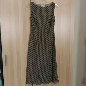 HP! Sleeveless long shift dress Sz 2 Black & Taupe